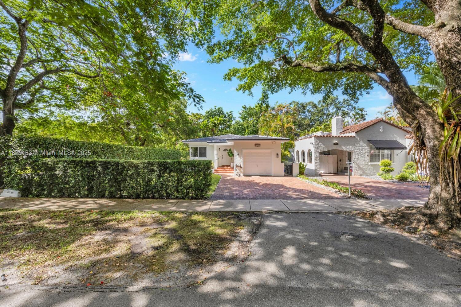 900 MILAN AV, Coral Gables, FL, 33134/$1,175,000 1 900 MILAN AV