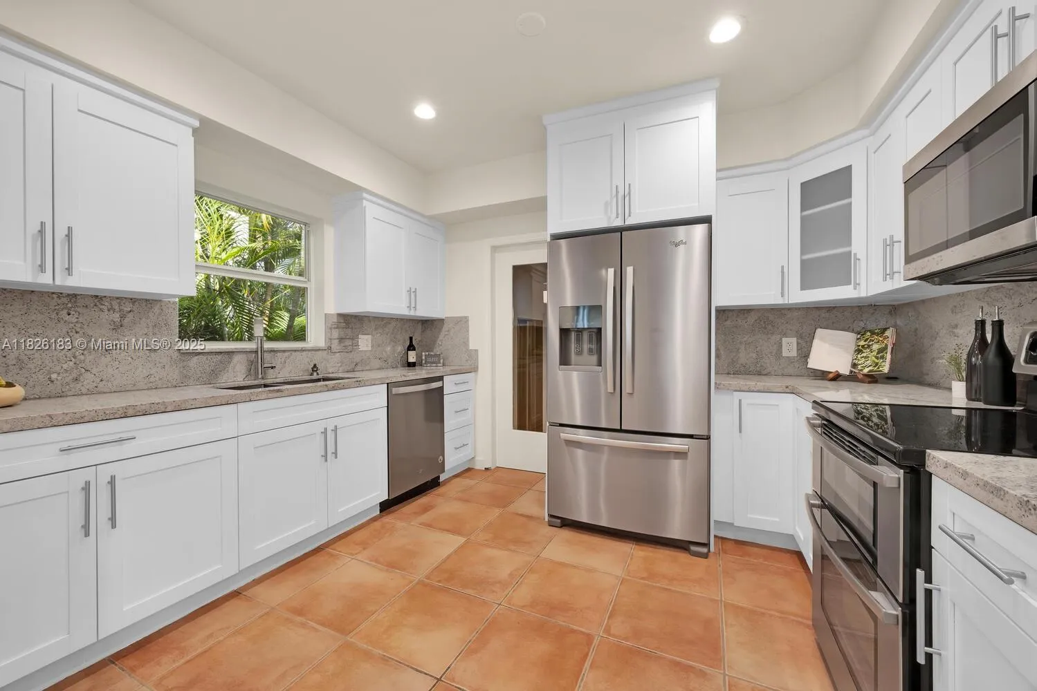 Coral Gables, Florida 33134, United States, 2 Bedrooms Bedrooms, ,2 BathroomsBathrooms,Residential,Coming Soon,157460