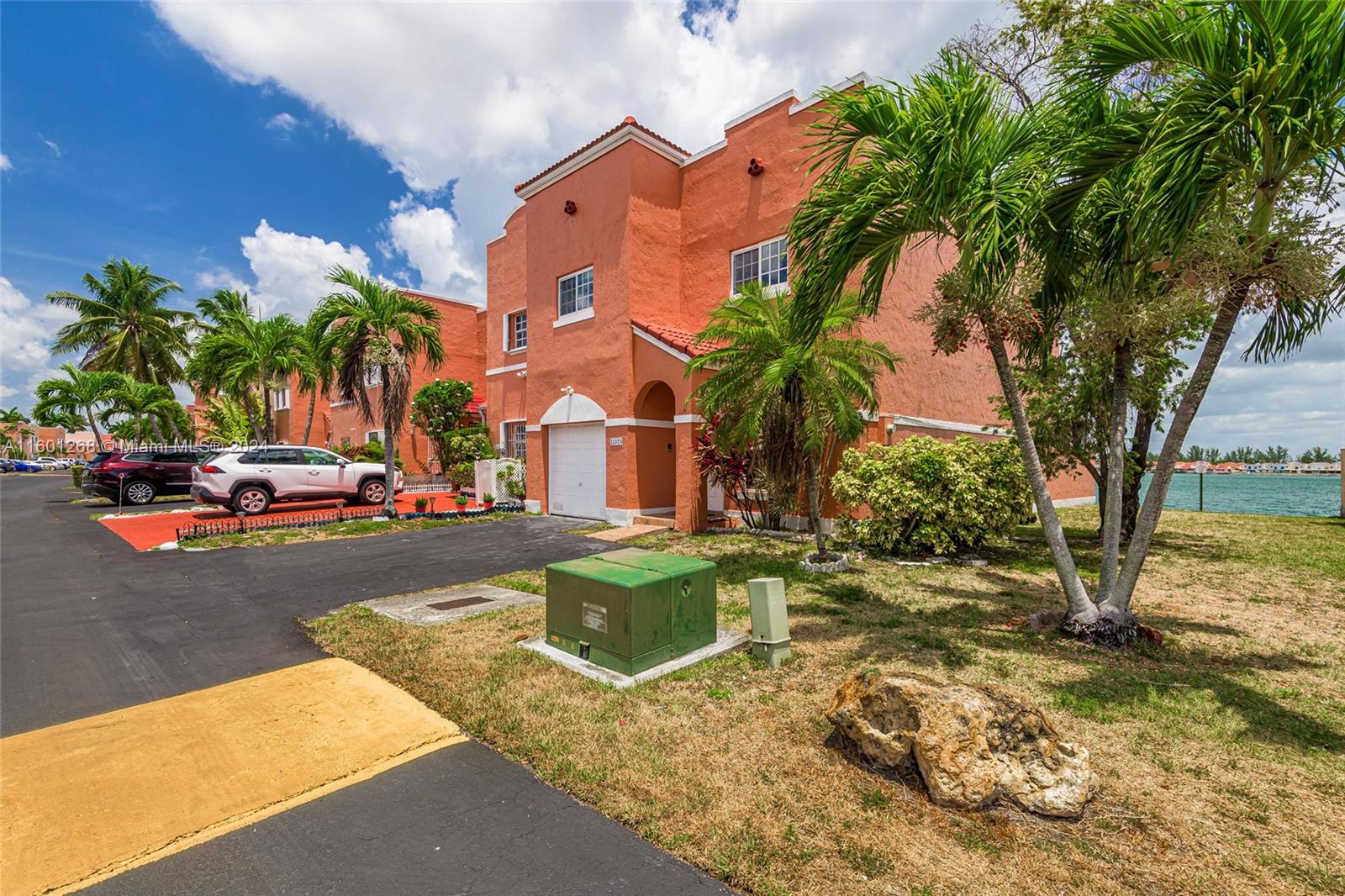 LAKE POINTE SEC 1 - Residential Lease