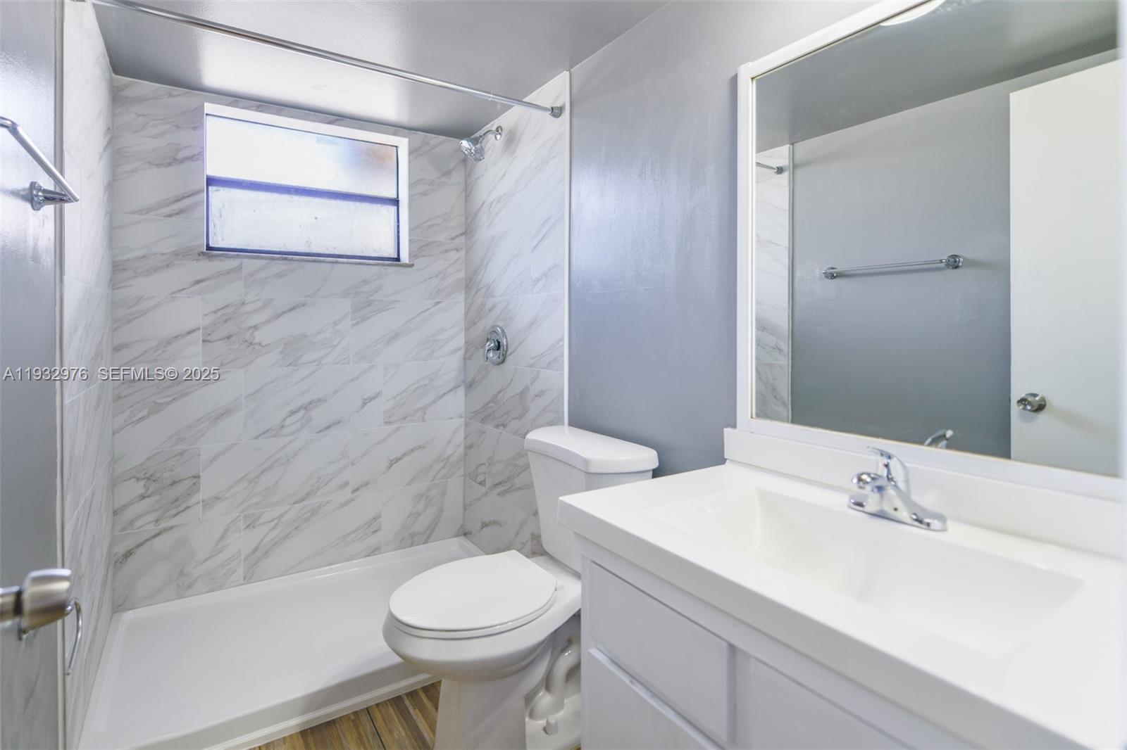 LAGO GRANDE ONE CONDO - Residential