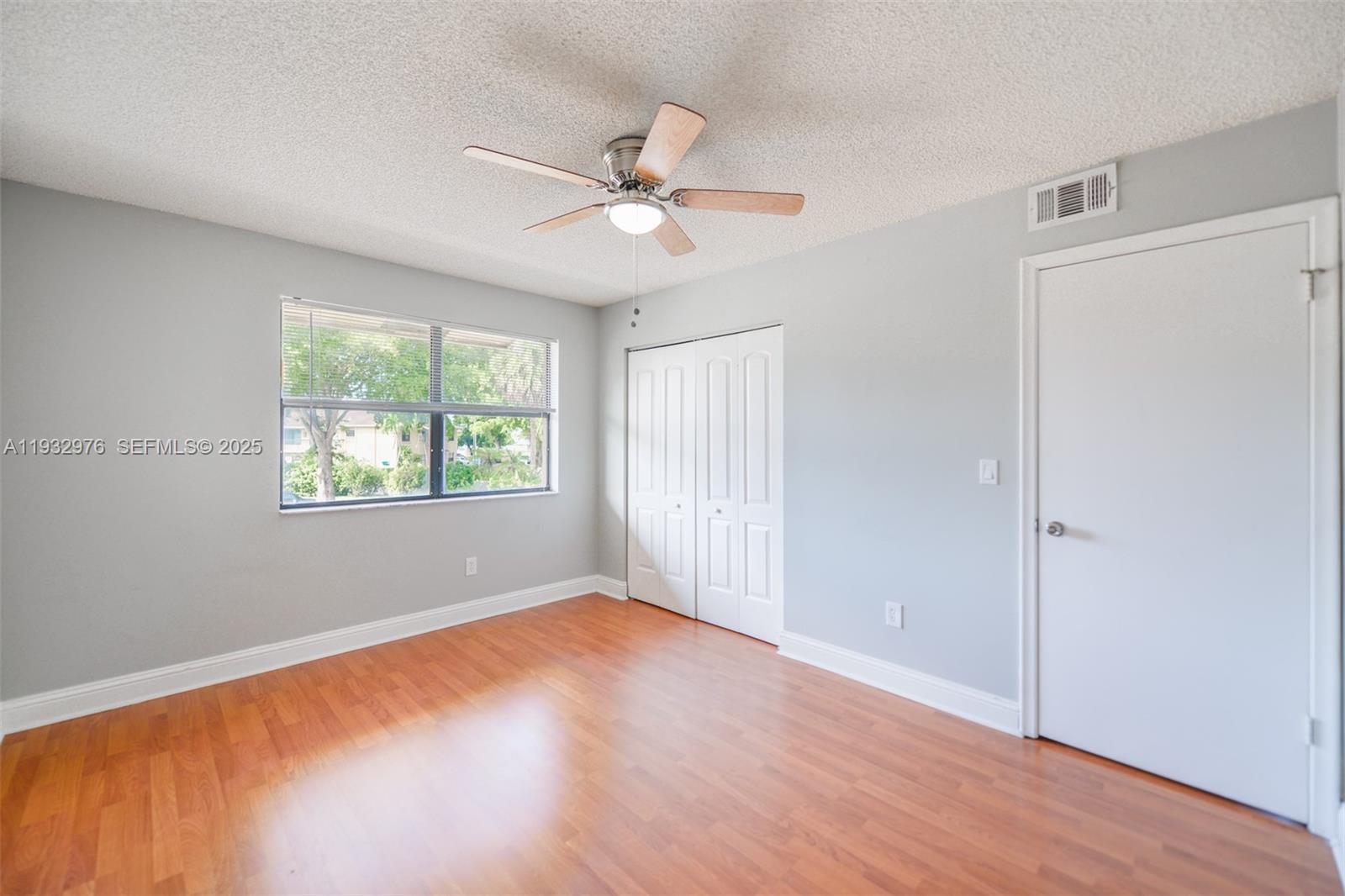 LAGO GRANDE ONE CONDO - Residential