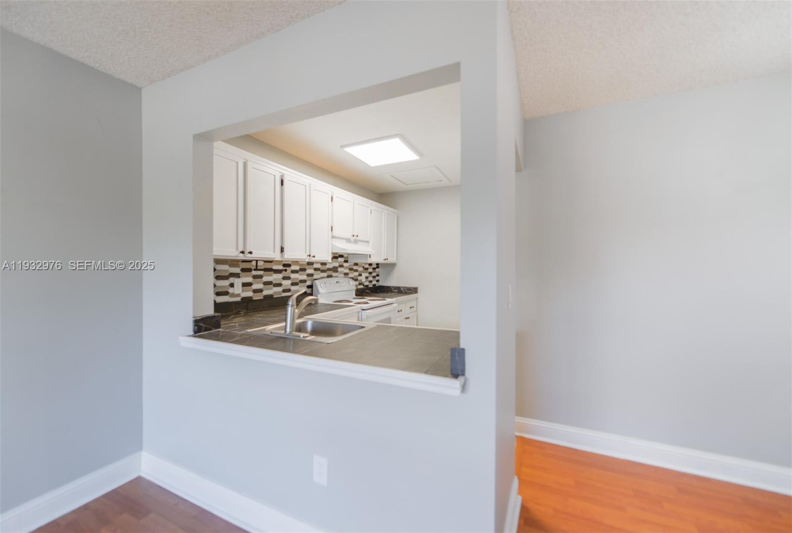 LAGO GRANDE ONE CONDO - Residential