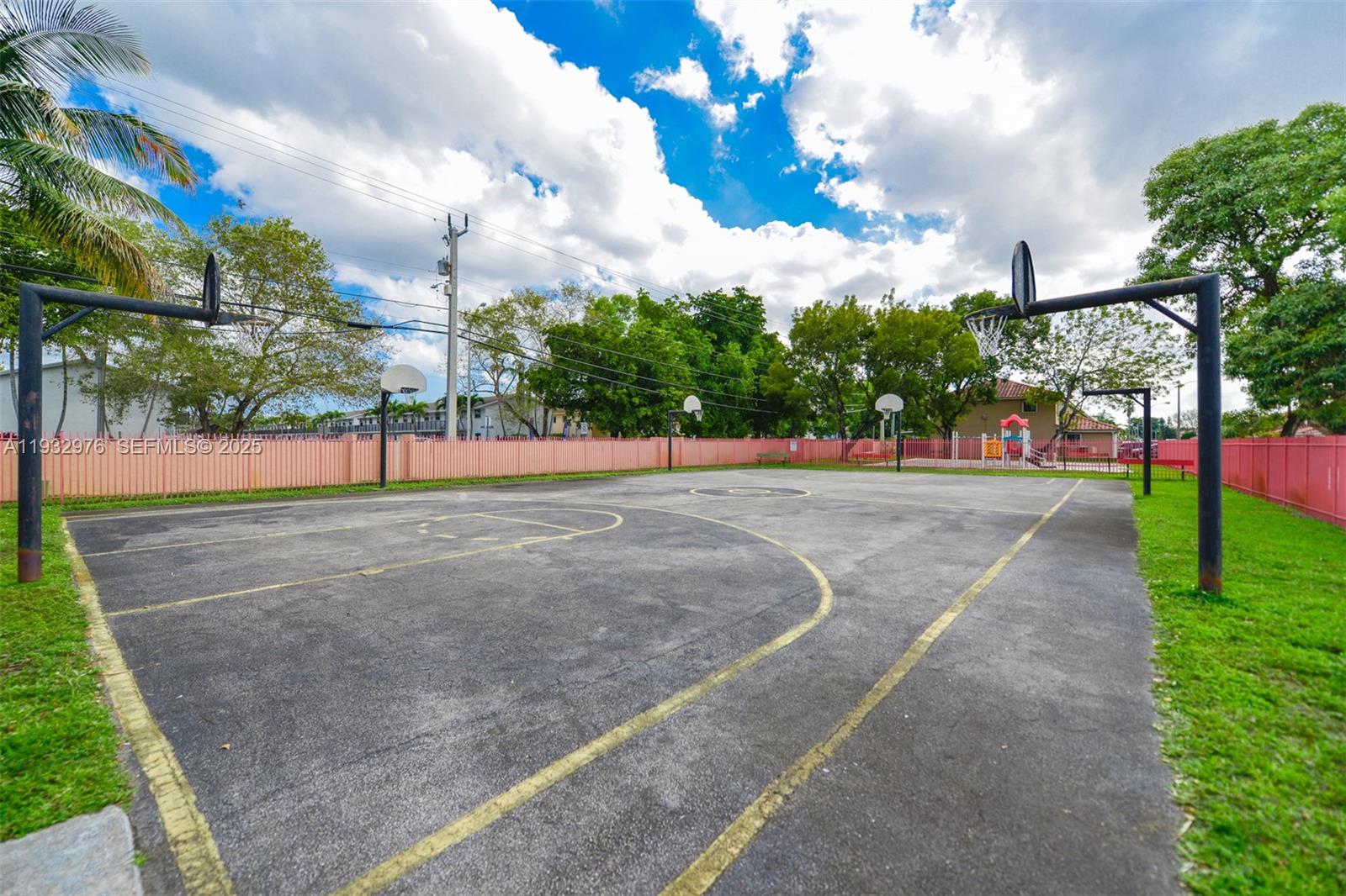 LAGO GRANDE ONE CONDO - Residential