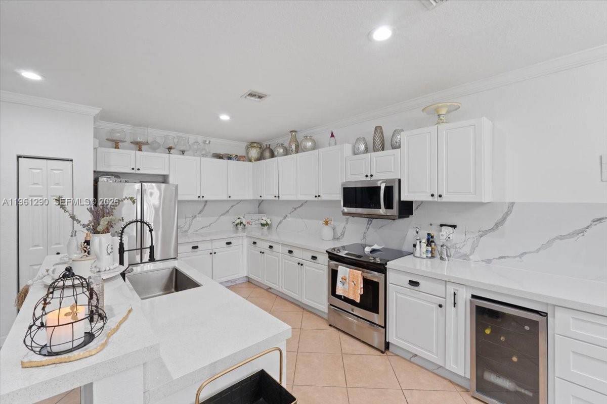 SILVER PALM EAST SEC ONE - Residential