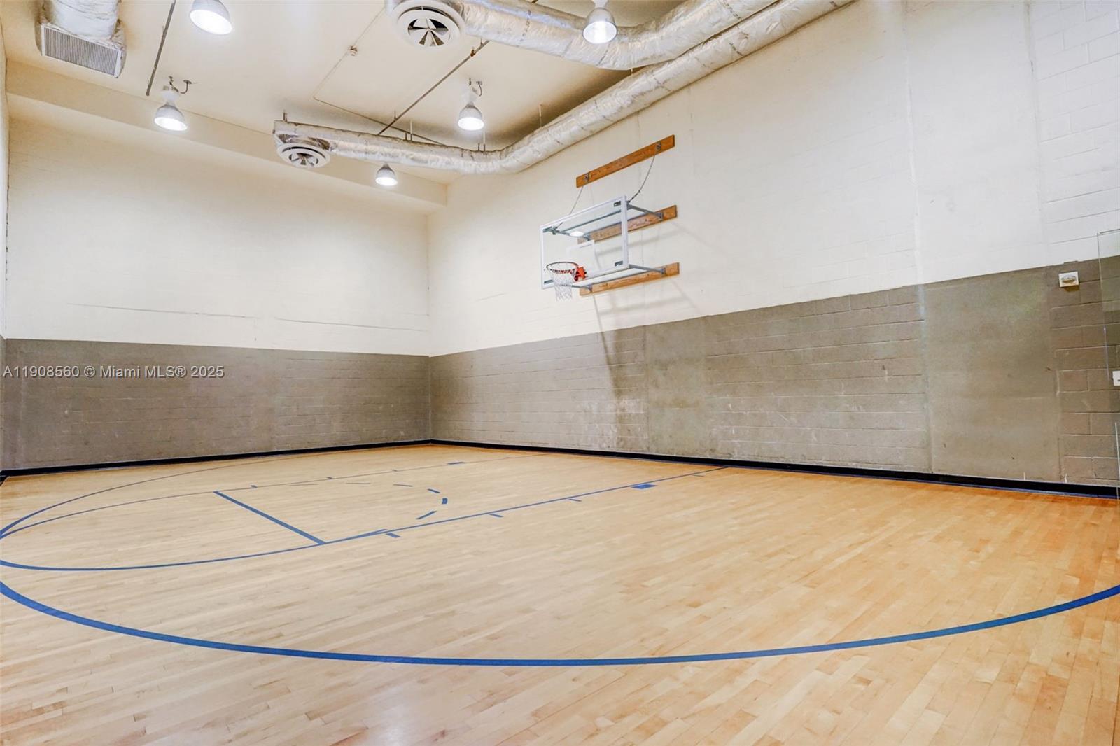 NURIVER LANDING CONDO - Residential Lease