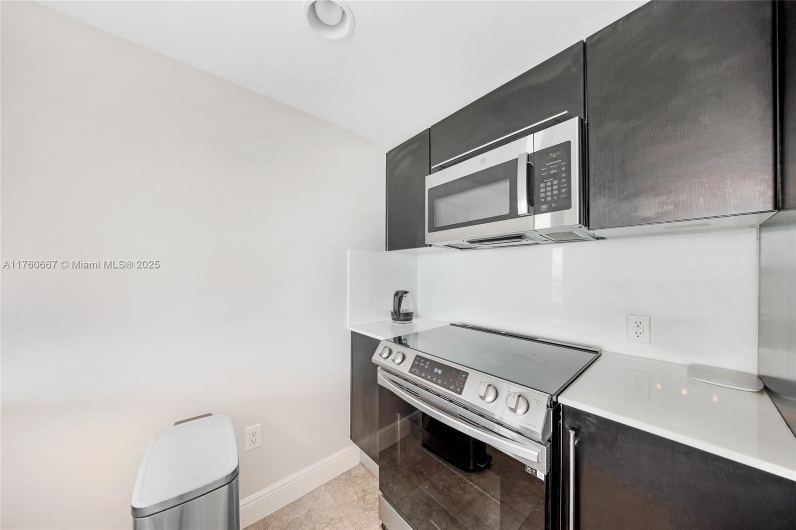 665 NE 25th St 1504