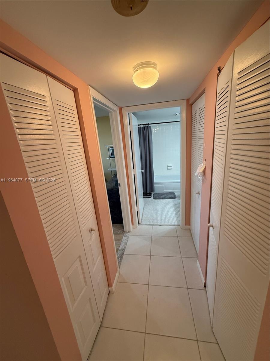 VILLAGES OF ORIOLE BONAIR - Residential