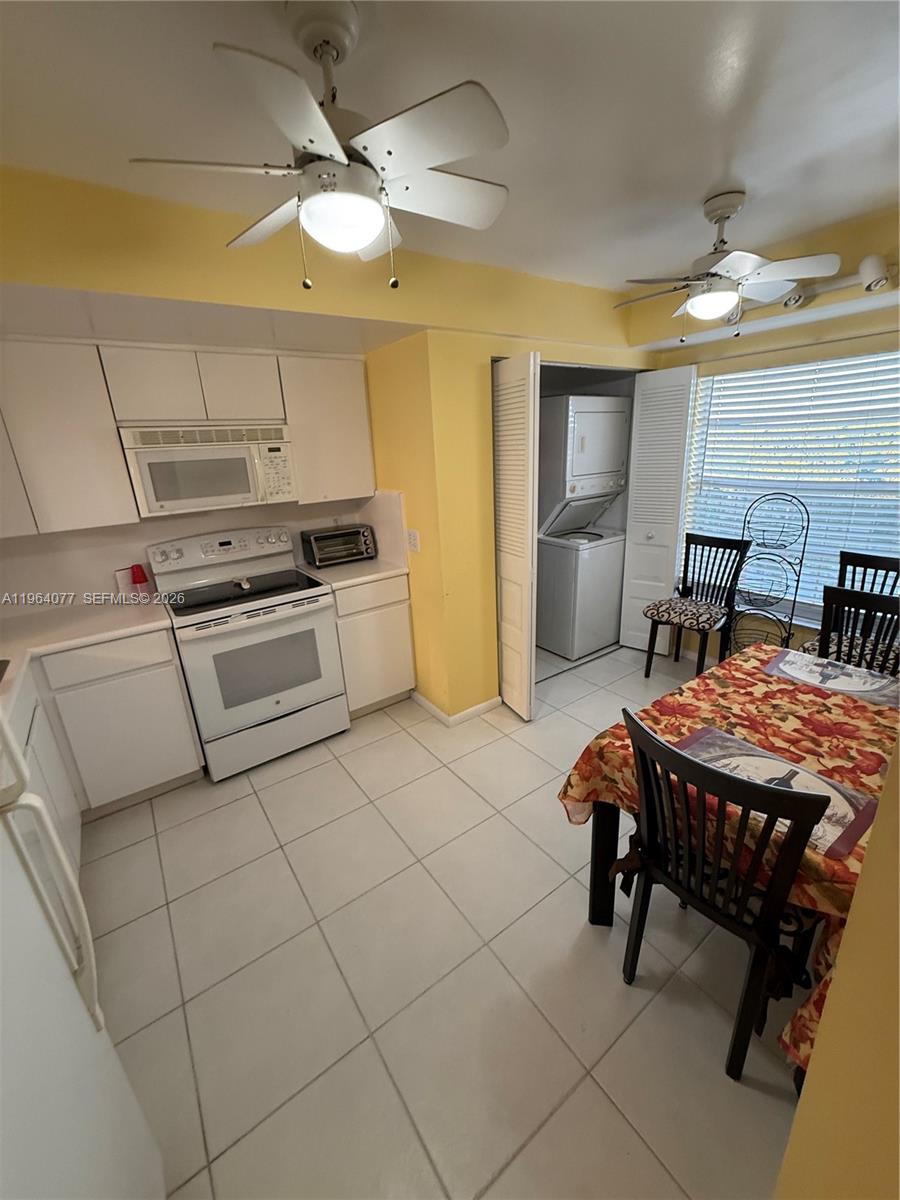 VILLAGES OF ORIOLE BONAIR - Residential