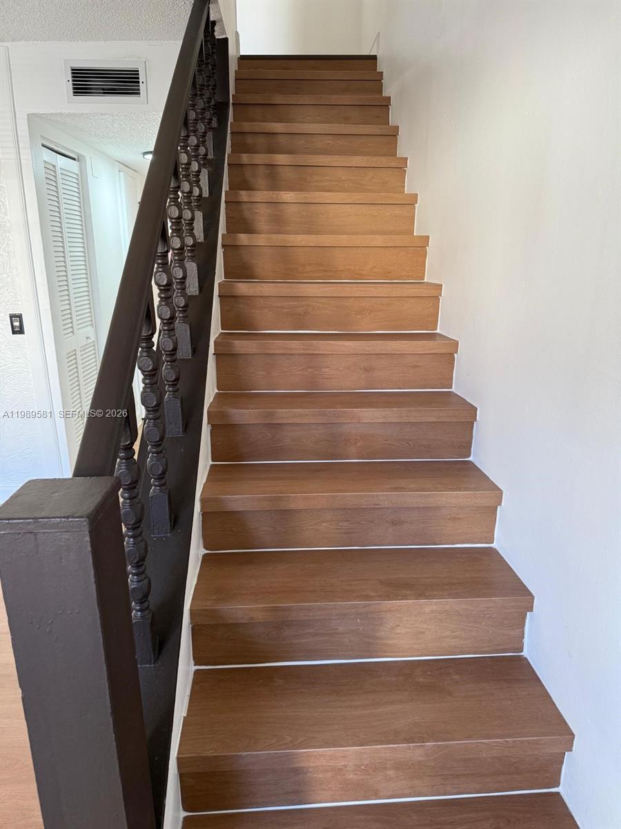 BRENTWOOD WEST TOWNHOUSES - Residential Lease