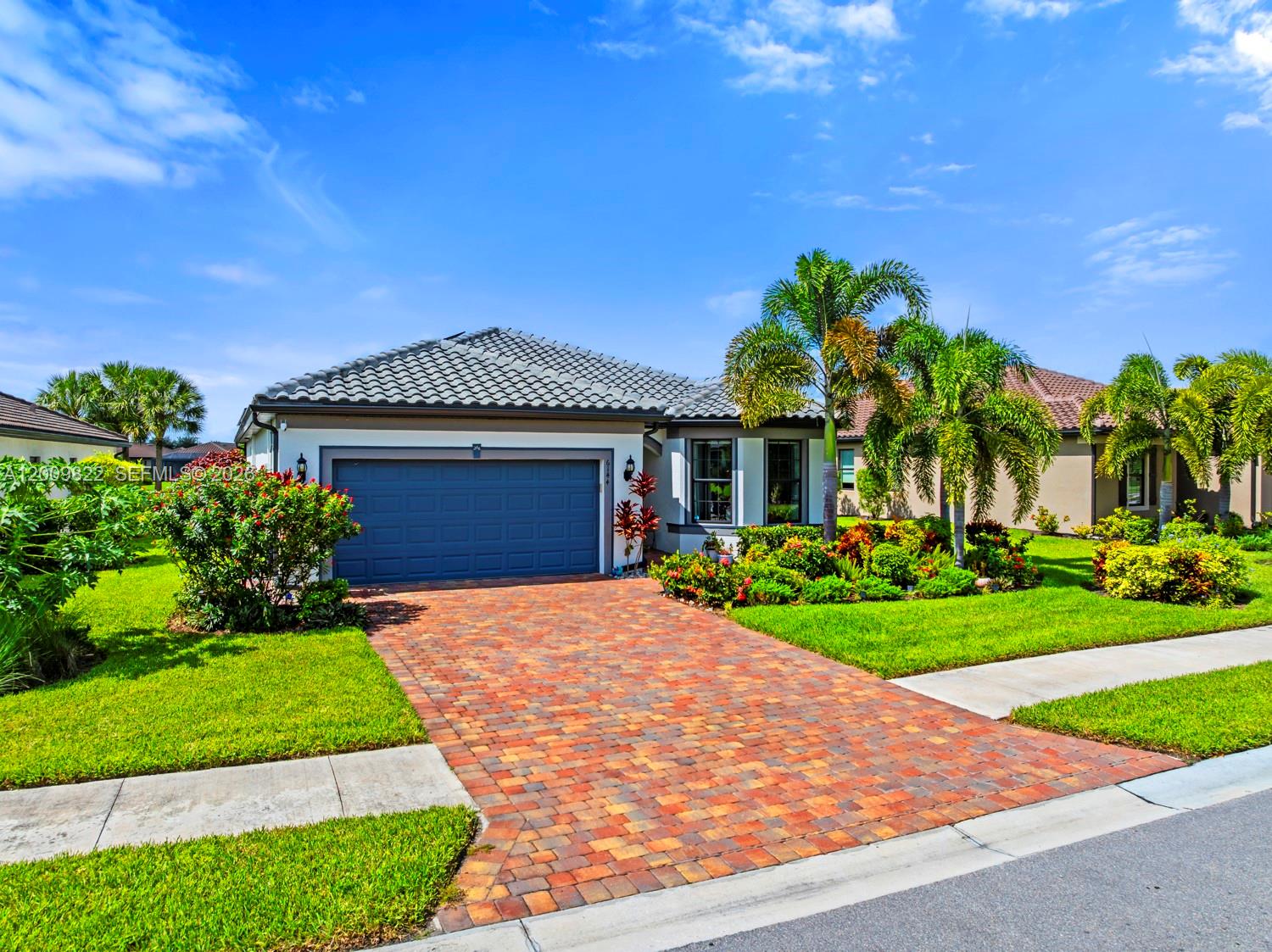 Del Webb Naples - Residential
