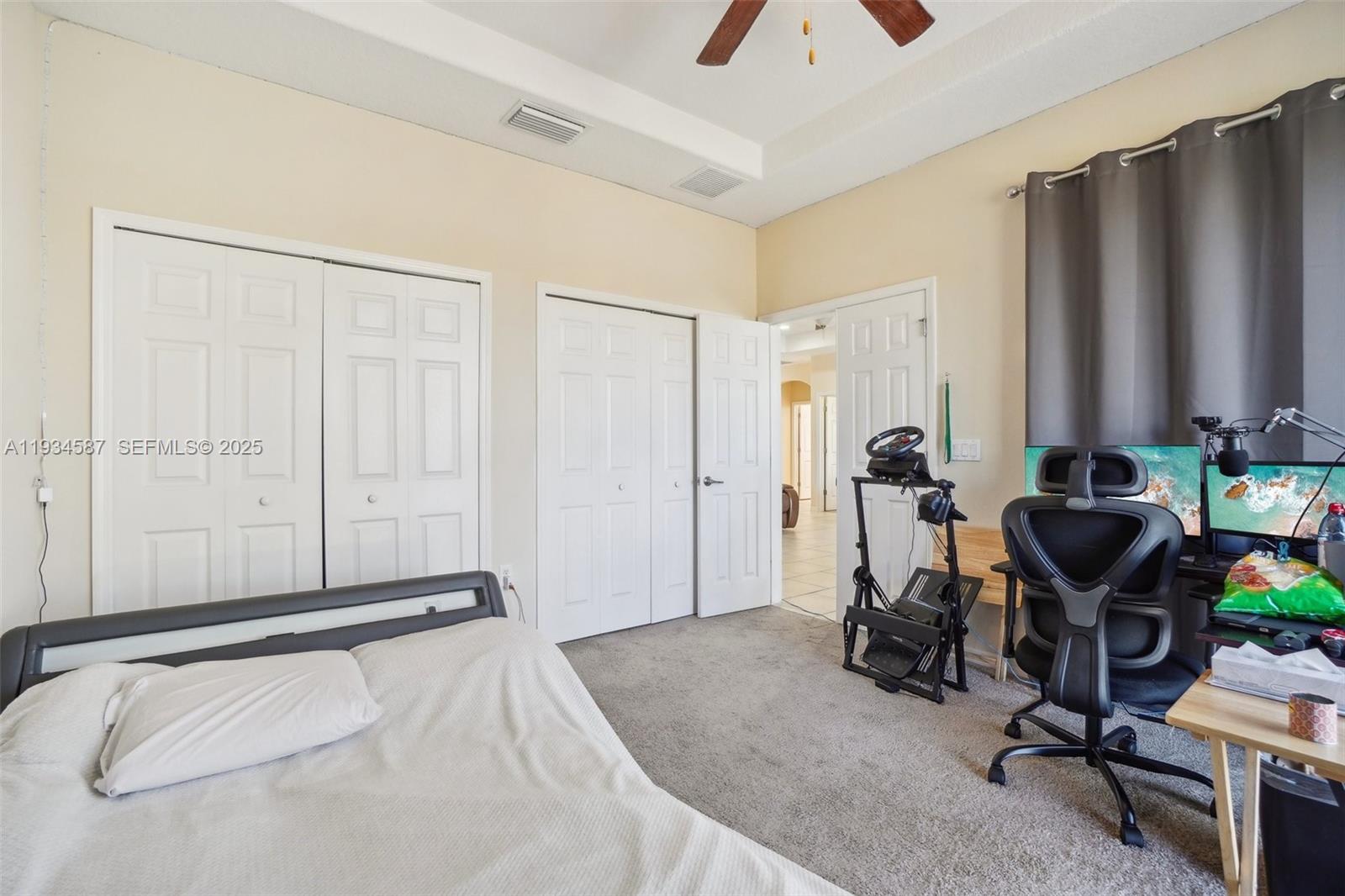 VILLA SORRENTO PB 133 PGS - Residential