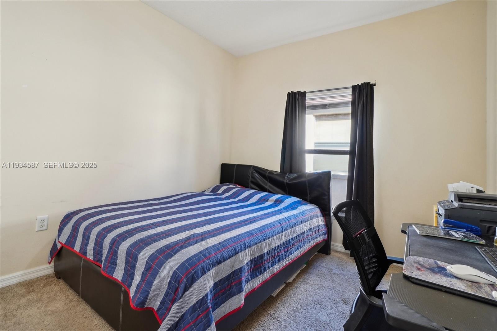 VILLA SORRENTO PB 133 PGS - Residential