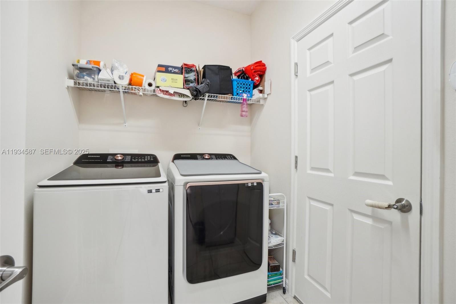 VILLA SORRENTO PB 133 PGS - Residential