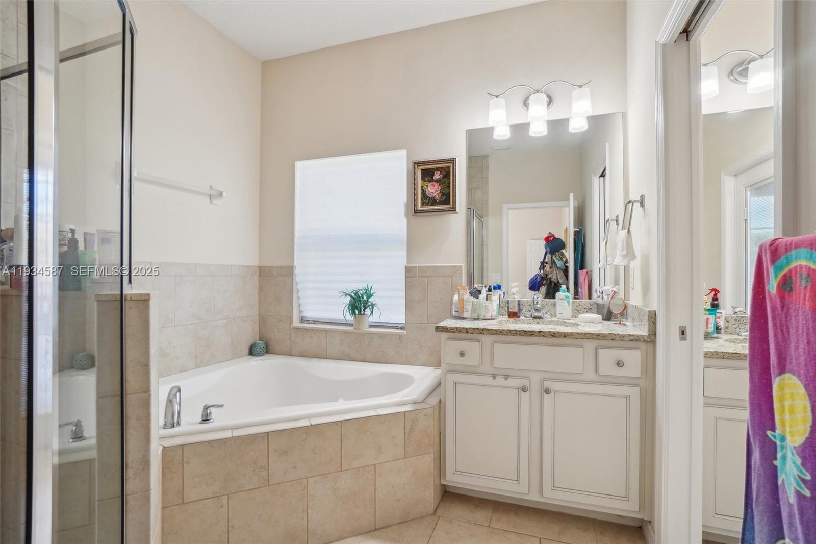 VILLA SORRENTO PB 133 PGS - Residential