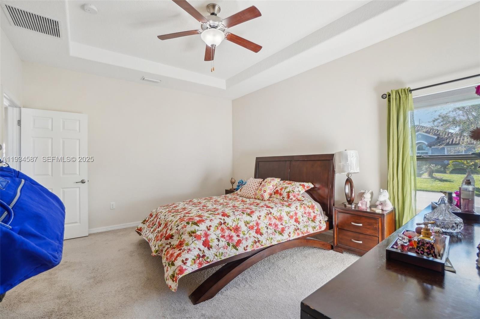 VILLA SORRENTO PB 133 PGS - Residential