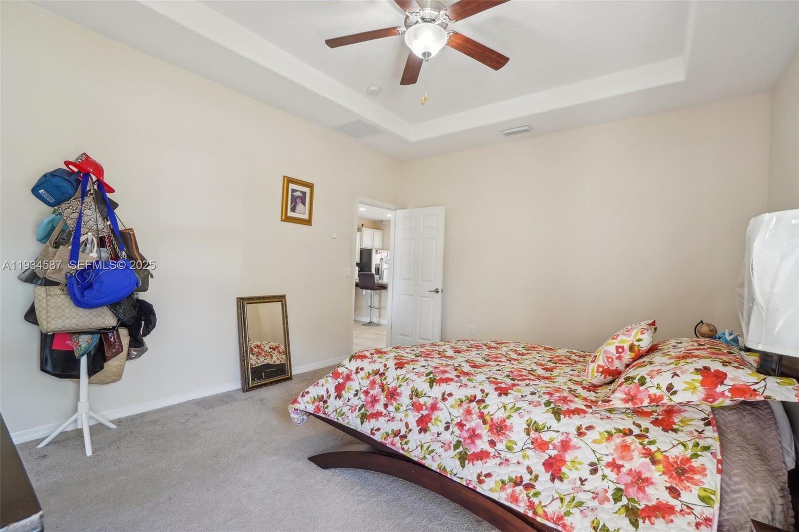 VILLA SORRENTO PB 133 PGS - Residential