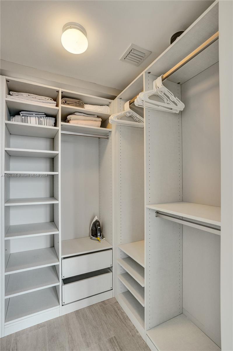 3401 MIDTOWN CONDO - Residential Lease