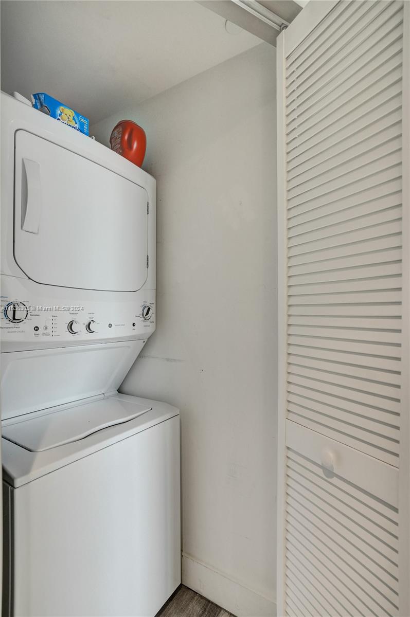 3401 MIDTOWN CONDO - Residential Lease