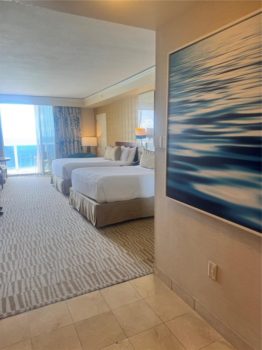 TRUMP INTERNATIONAL SONES - Residential