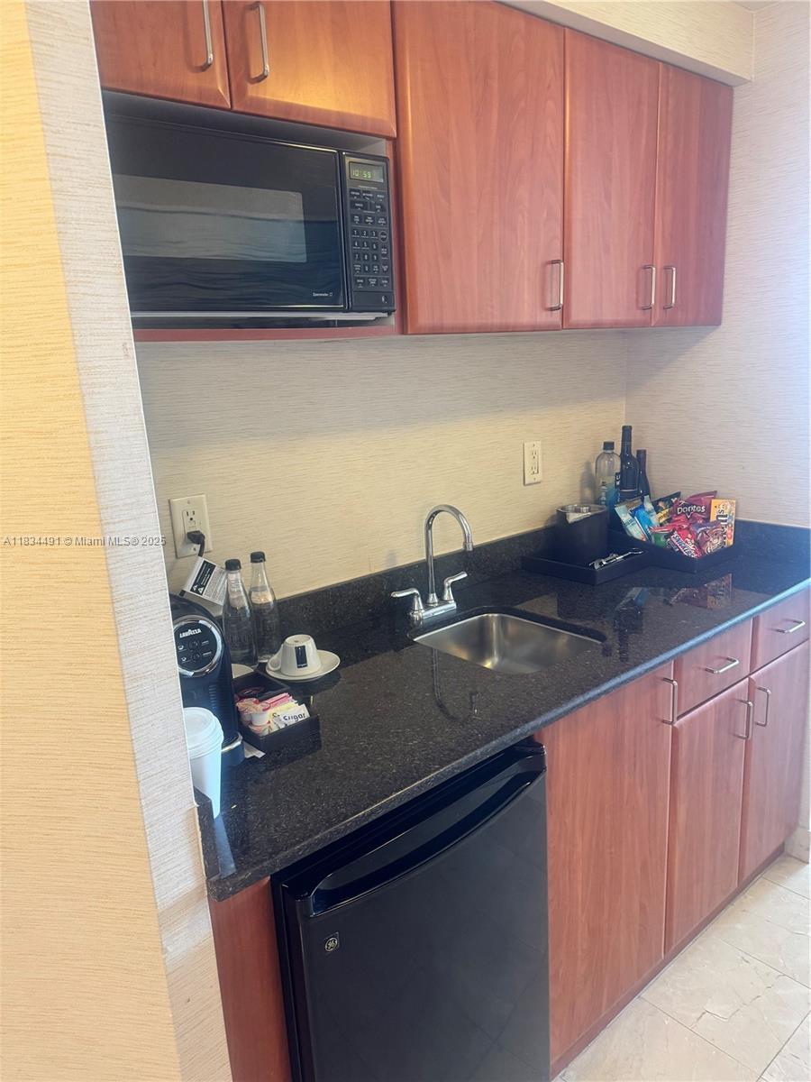 TRUMP INTERNATIONAL SONES - Residential