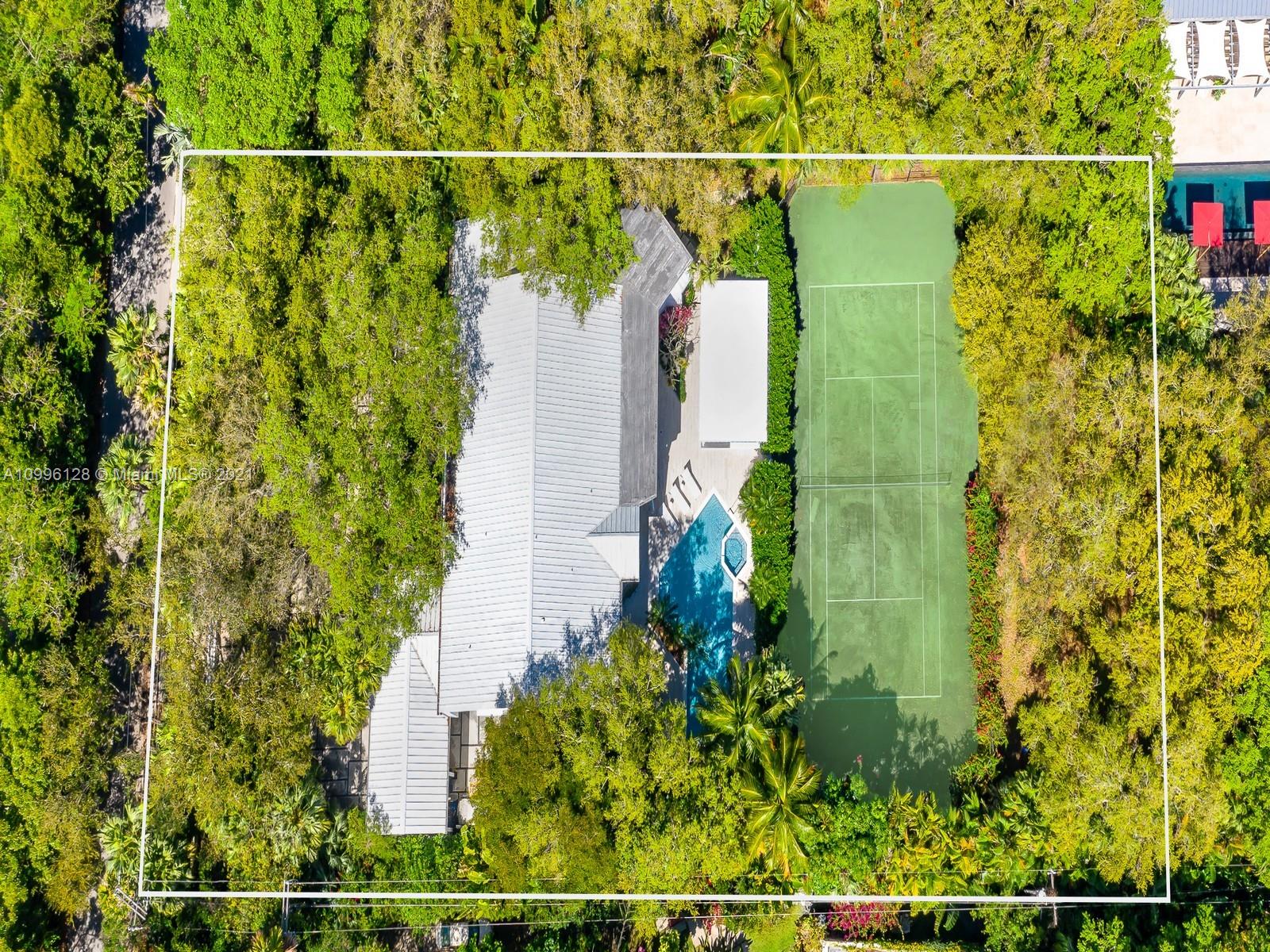 SNAPPER CREEK OAKS - Residential