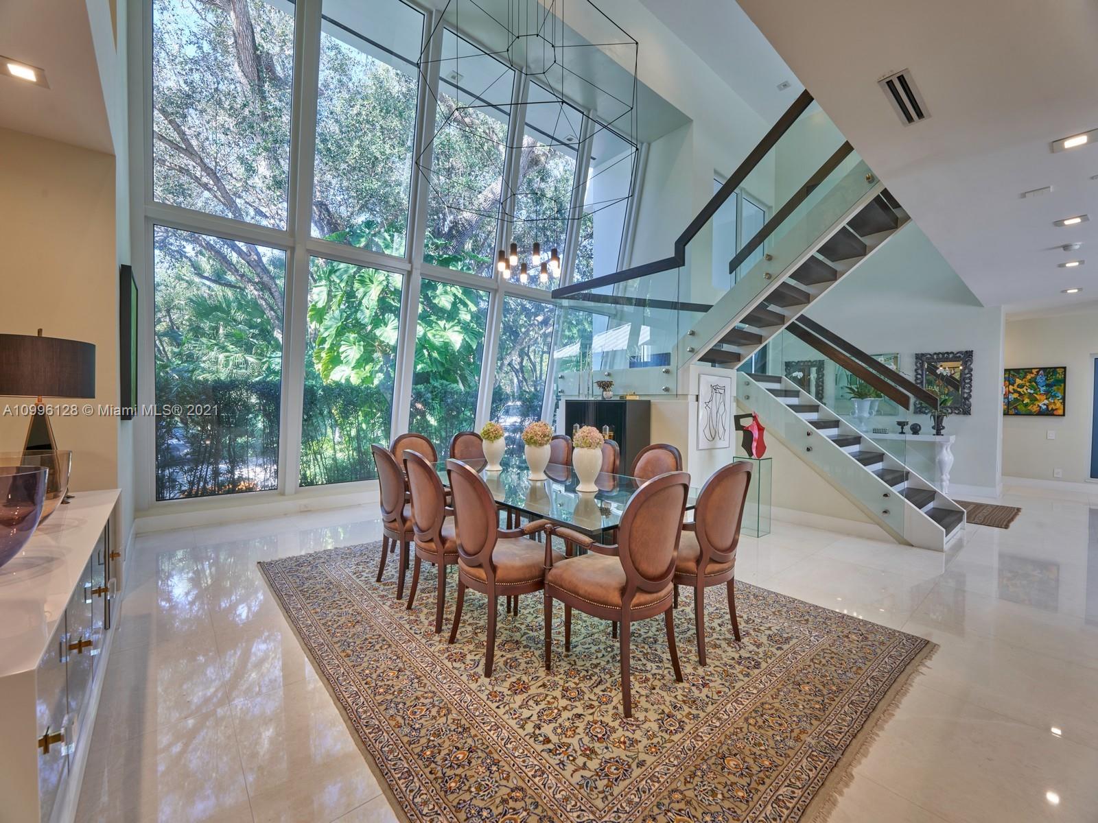 SNAPPER CREEK OAKS - Residential