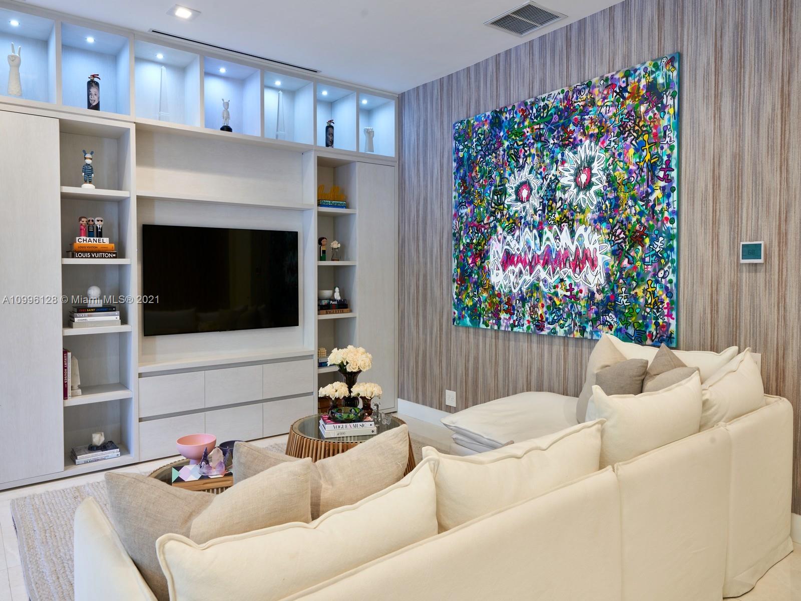 SNAPPER CREEK OAKS - Residential