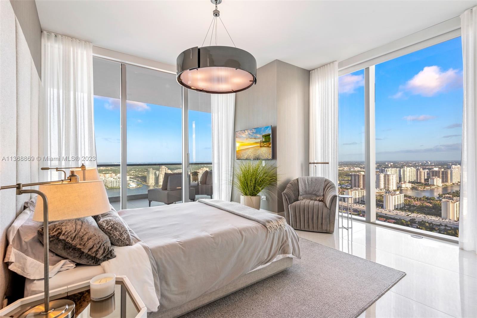 NORTH BISCAYNE BEACH AMEN - Residential