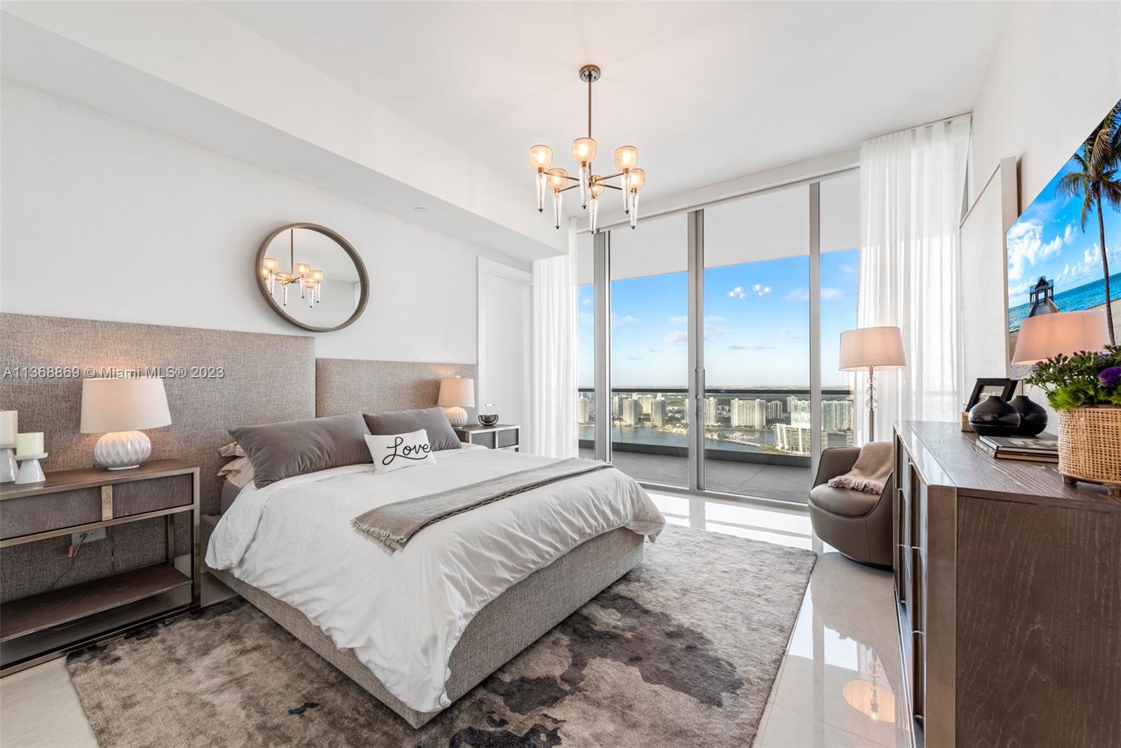 NORTH BISCAYNE BEACH AMEN - Residential