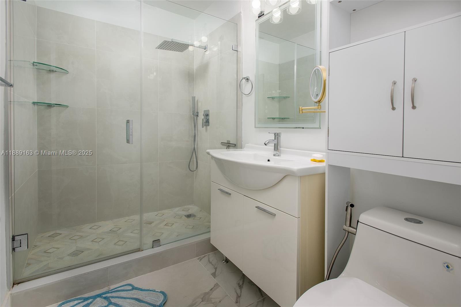 DARLINGTON MANOR - Residential