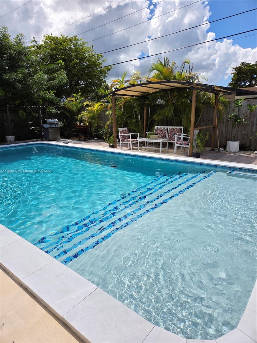 DARLINGTON MANOR - Residential