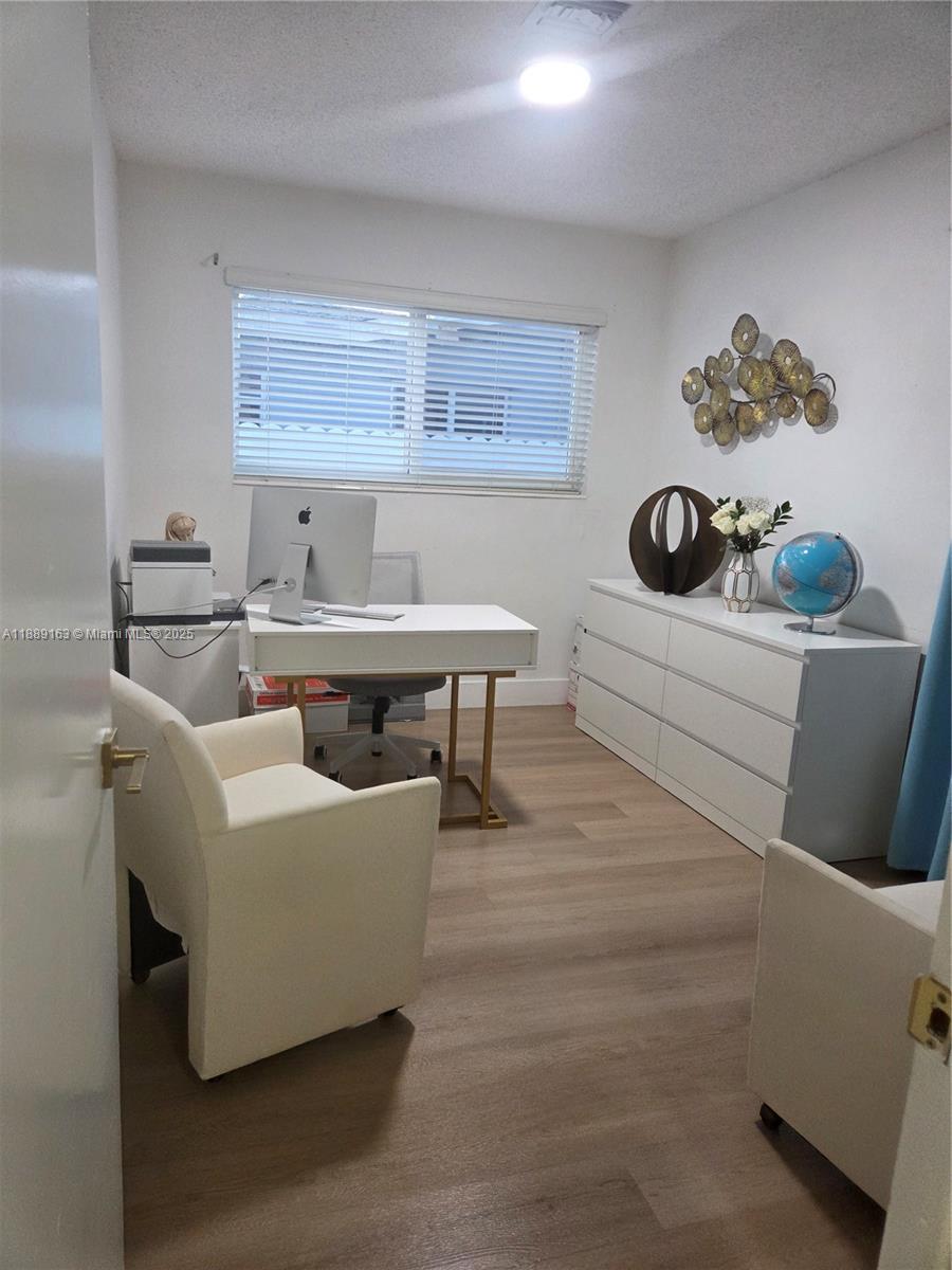 DARLINGTON MANOR - Residential