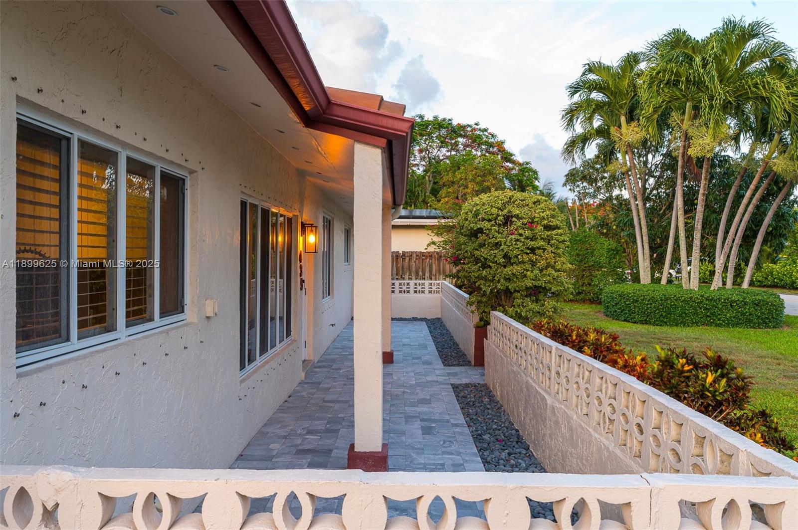 View photos, virtual tours, details... 435 NE 36th St