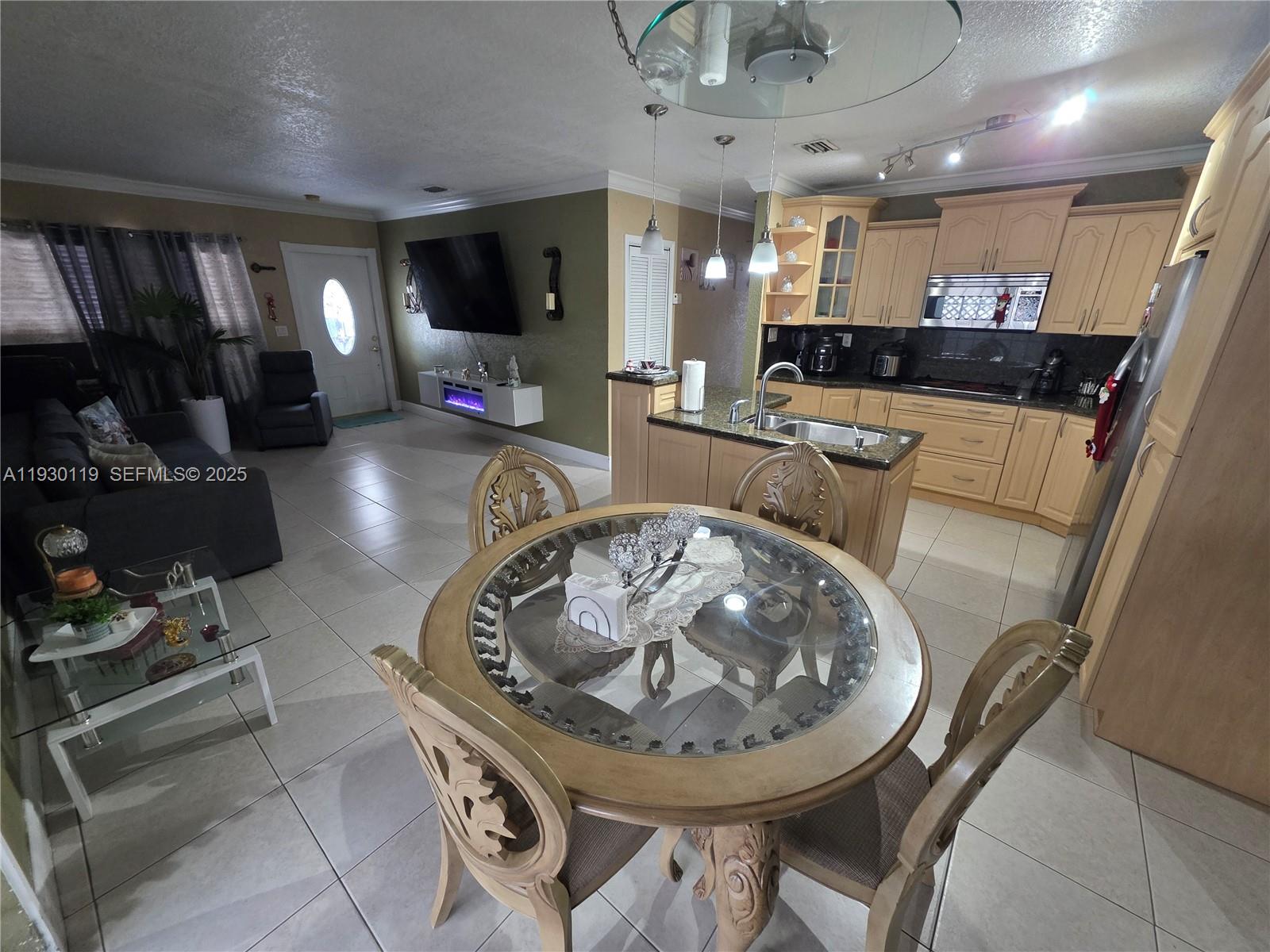 HIALEAH 14TH ADDN REV PL - Residential