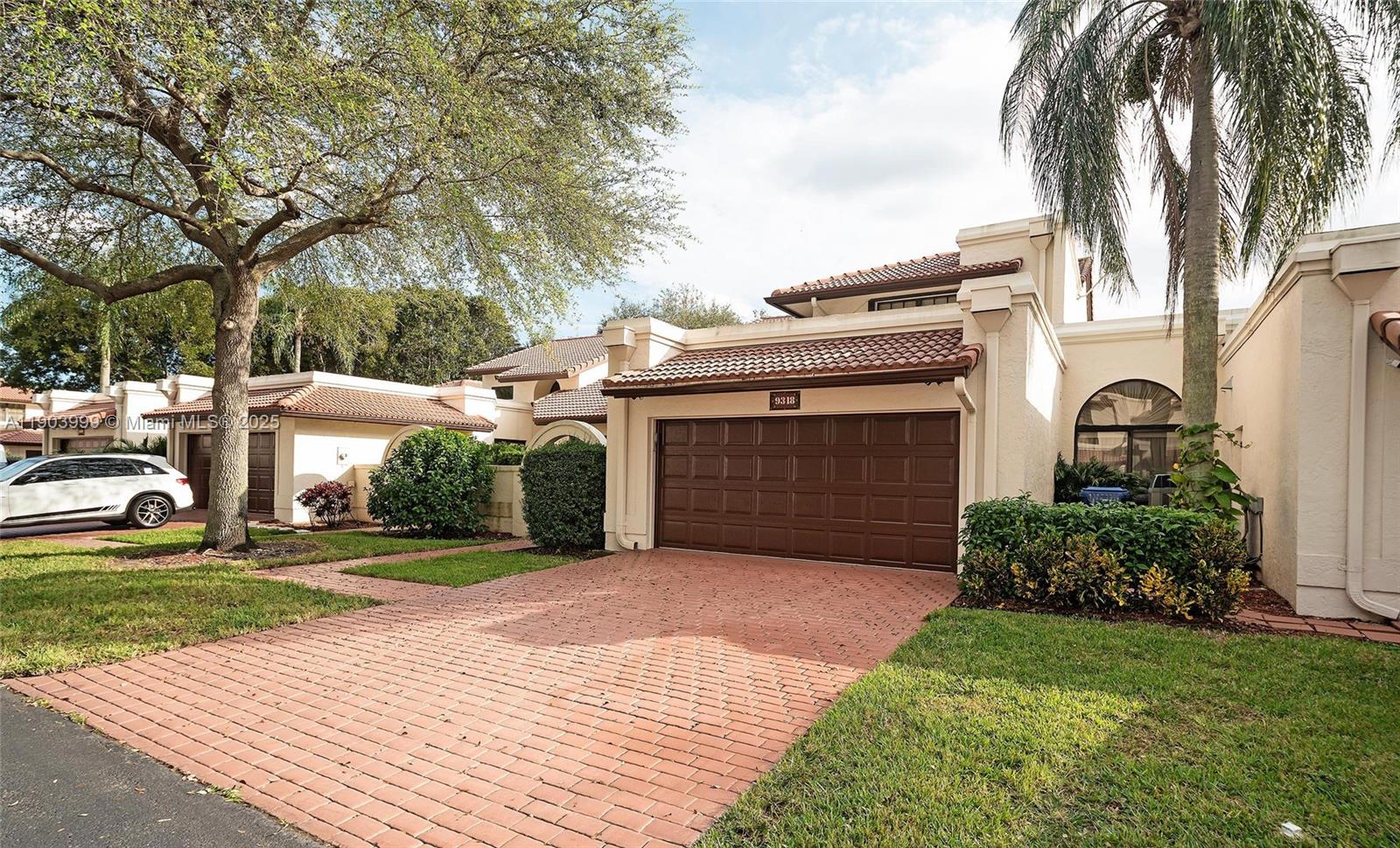 9318 NW 50th Doral Cir 00