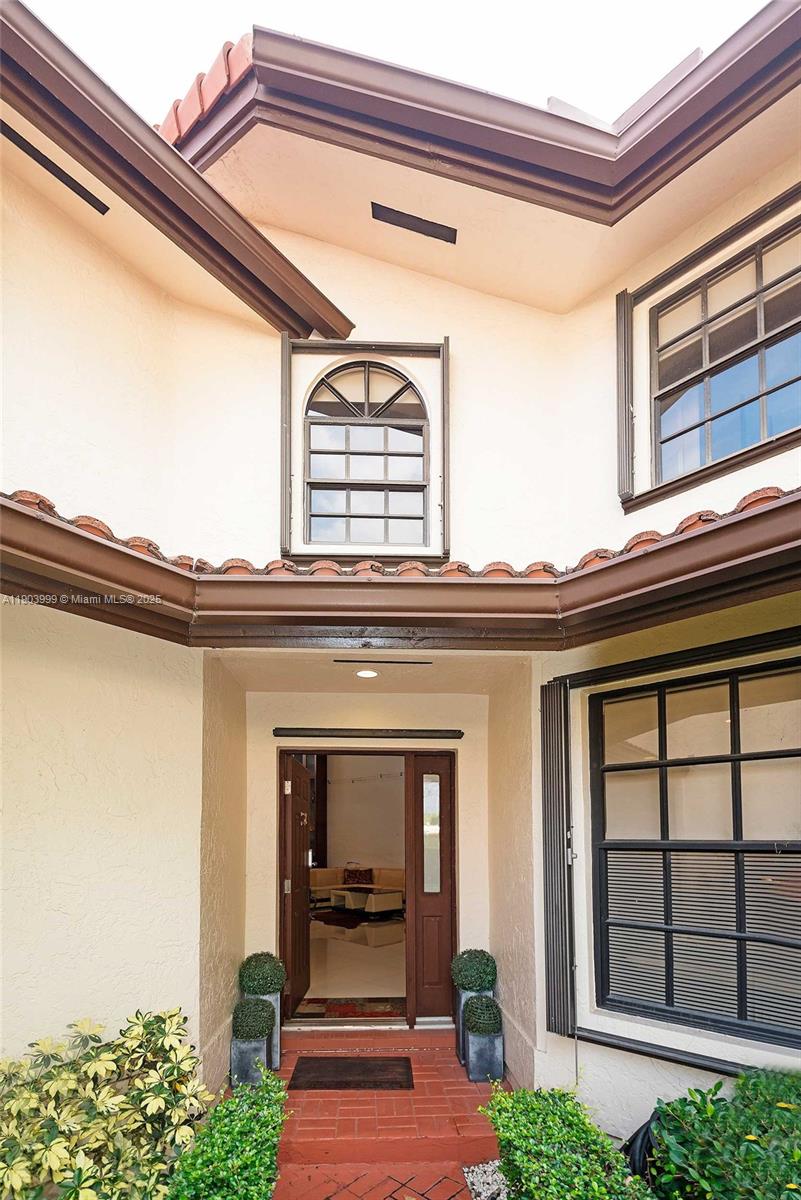 9318 NW 50th Doral Cir 00