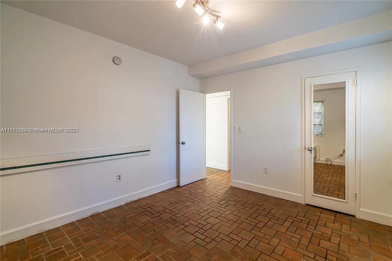 HAYNSWORTH BEACH SUB - Residential Lease