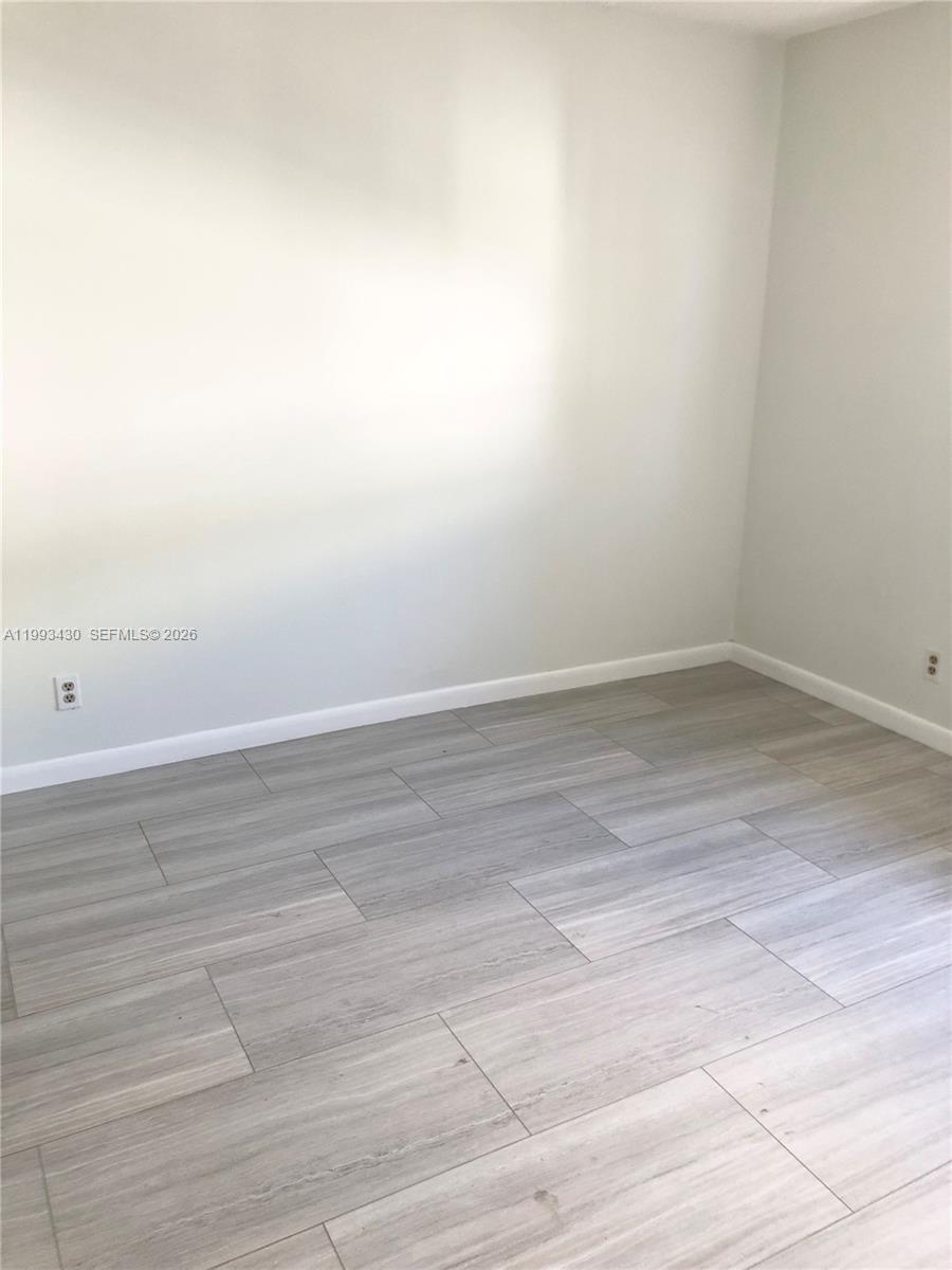 RAMBLEWOOD EAST CONDO - Residential