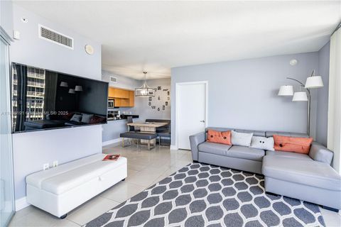 1750 N Bayshore Dr 2301 Miami FL 33132