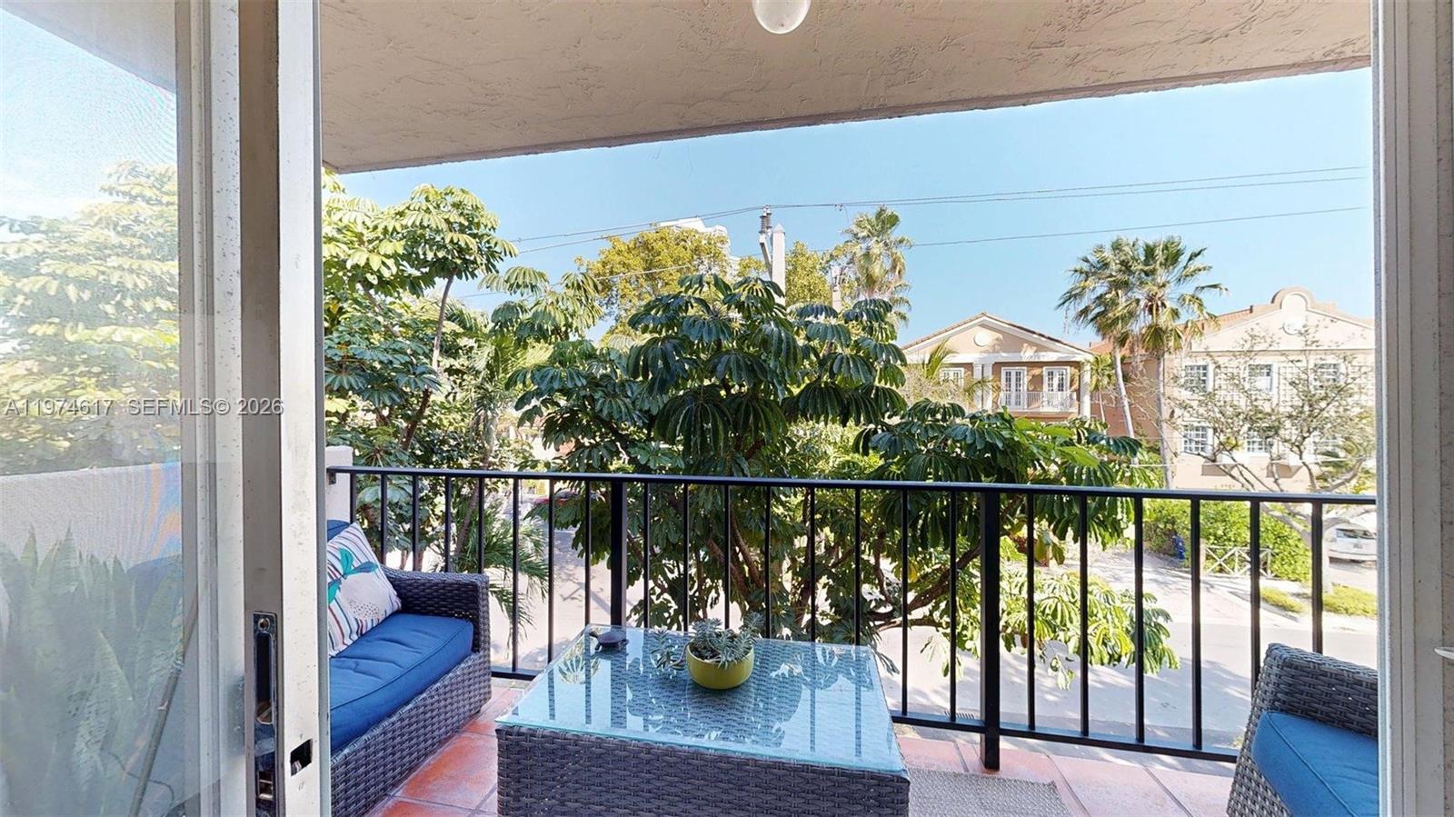 3860 NE 170th St 310