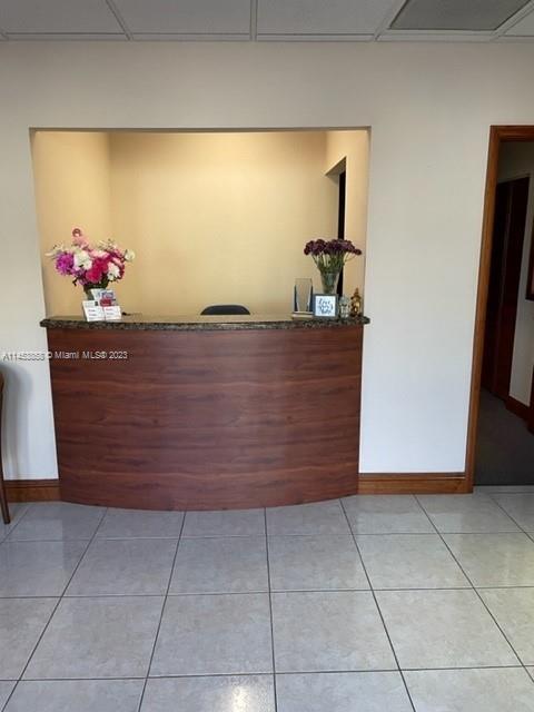 Prime are in Miami Lakes, corner unit , first floor In in prestigious Royal Oak . ASSOCIATION DOES NOT ALLOW MEDICAL. Owner will stay in small office (160 S/feet) at the entrance of the office that is why the reduce rent amount
Please call owner/agent for more information.