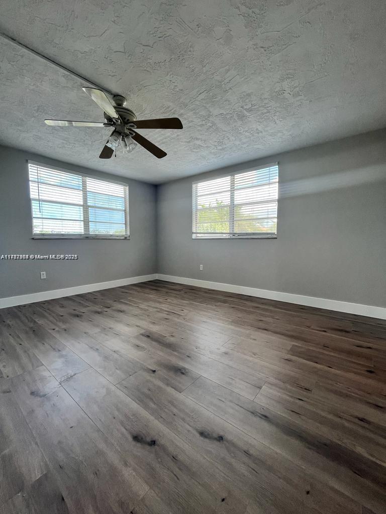 OMEGA CONDO NO 4 - Residential