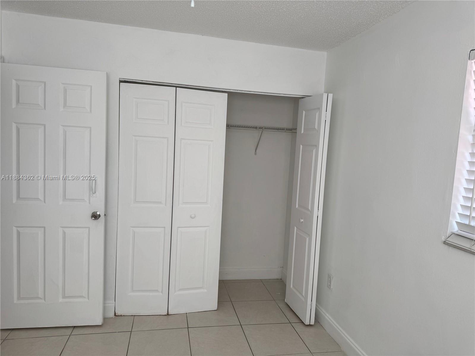 MIAMI GARDENS MANOR SEC 4 - Residential Lease