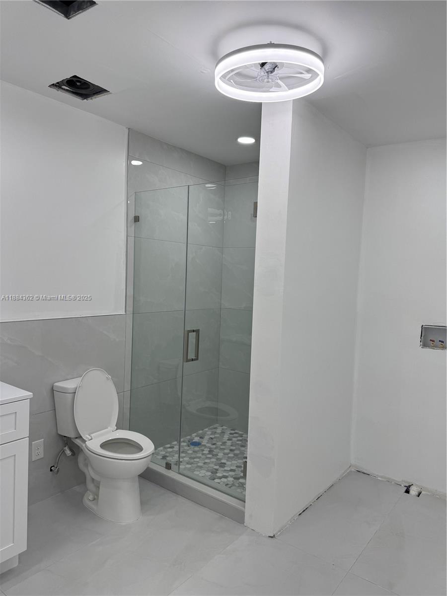 MIAMI GARDENS MANOR SEC 4 - Residential Lease