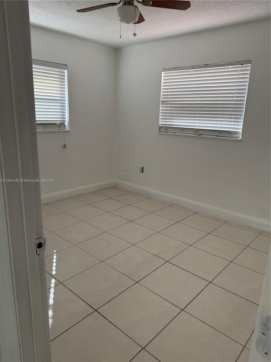 MIAMI GARDENS MANOR SEC 4 - Residential Lease
