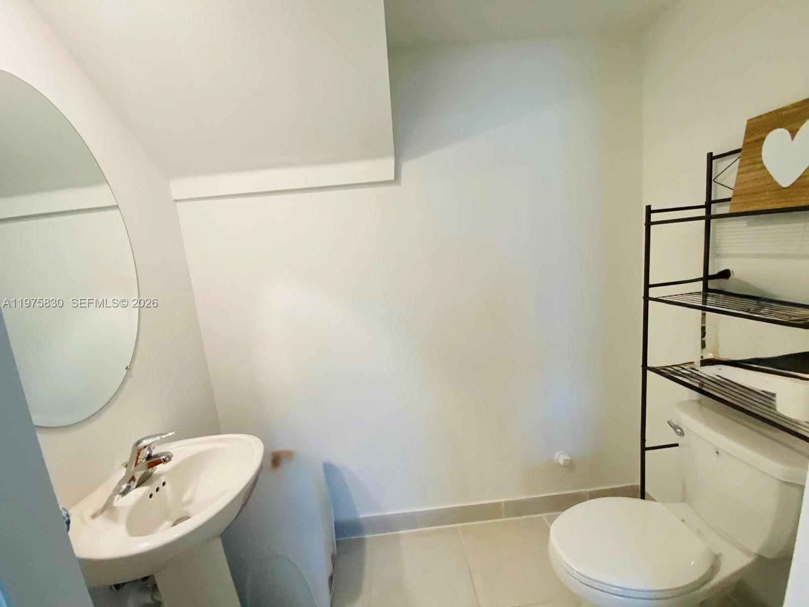 PINE ISLE - Residential Lease