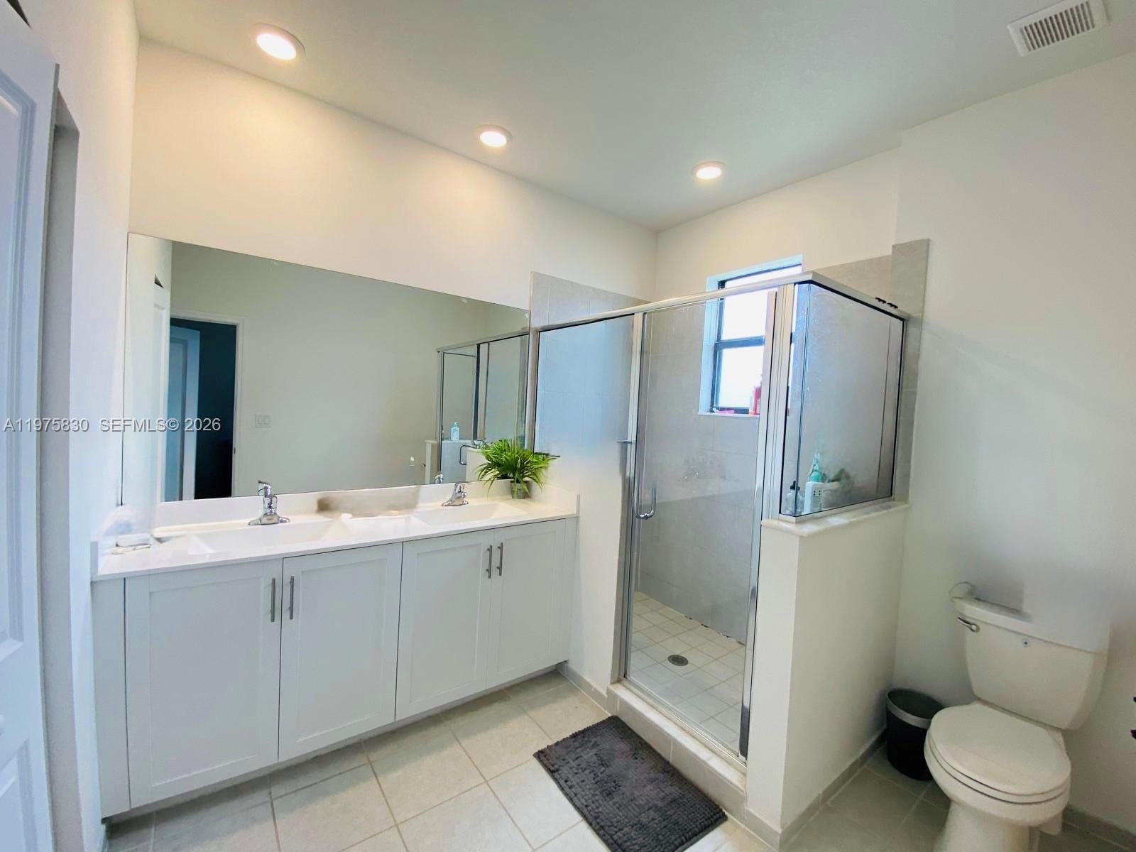 PINE ISLE - Residential Lease