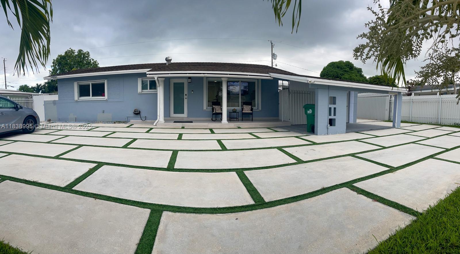 11922 SW 176th Ter