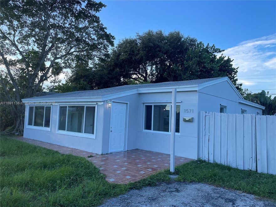 BEAUTIFUL HOME IN AND EXCELLENT LOCATION IN NORTH MIAMI BEACH, 4 BEDROOMS, 2 BATHROOMS, MINUTES FROM AVENTURA MALL, BEACHES, SUPERMARKETS, RESTAURANT, AND CLOSE TO MAYOR HIGHWAYS, LARGE FENCED BACK YARD, READY TO MOVE. Equal Housing Opportunity