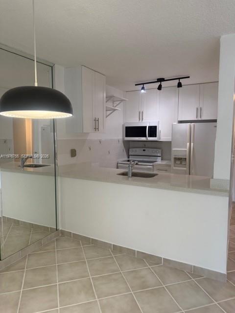 POINT BAY NORTH CONDO - Residential Lease